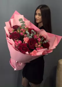Сборный букет «Малинка»