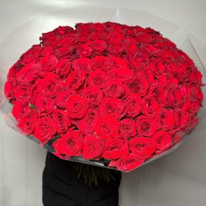 Букет из 101 розы Ред Наоми 70 см