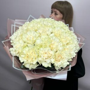 Букет из 25 кружевных французских роз