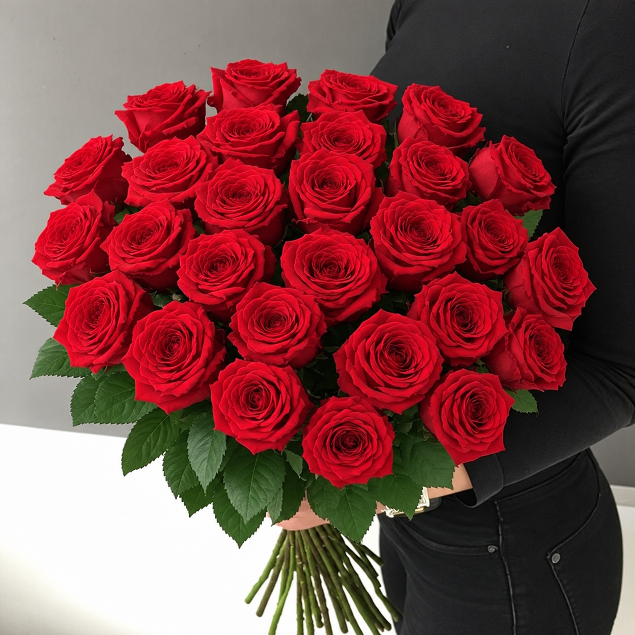 Розы красные 50 см, 25 шт.